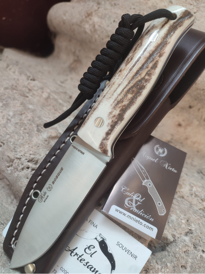 NOVEDAD CUCHILLO BOSQUE CIERVO NIETO